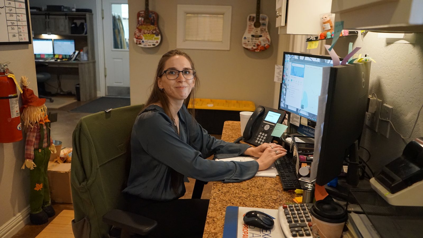 A Texas Star Propane team member at the front desk of the Plantersville office.